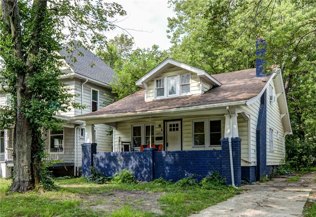 Property Photo:  1685 Church Street  IL 62526 