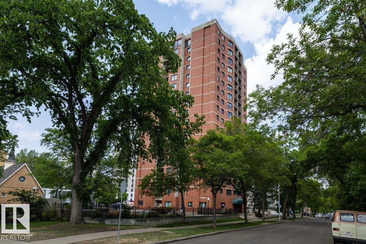 Property Photo: 9916 113 Street NW 903 AB T5K 2N5