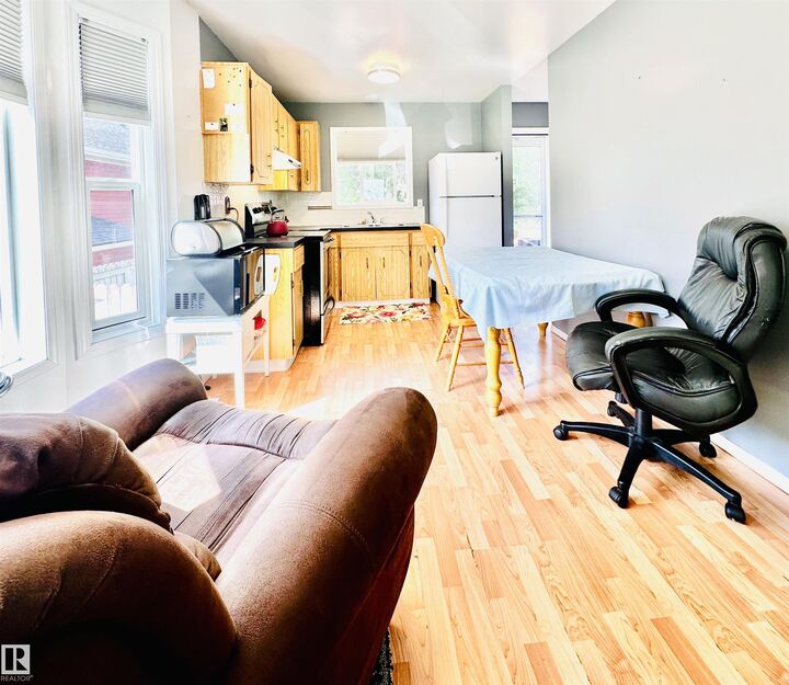 Property Photo:  244 Porter Avenue  AB T0C 1Z0 