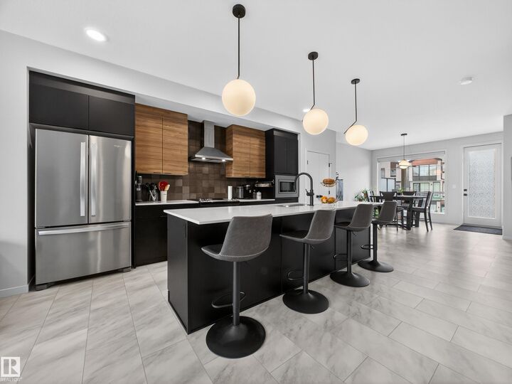 Property Photo: 451 39 Street SW AB T6X 2X9