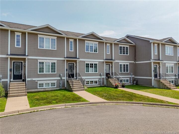 Photo de la propriété:  182 James Street  NB E3G 0N8 