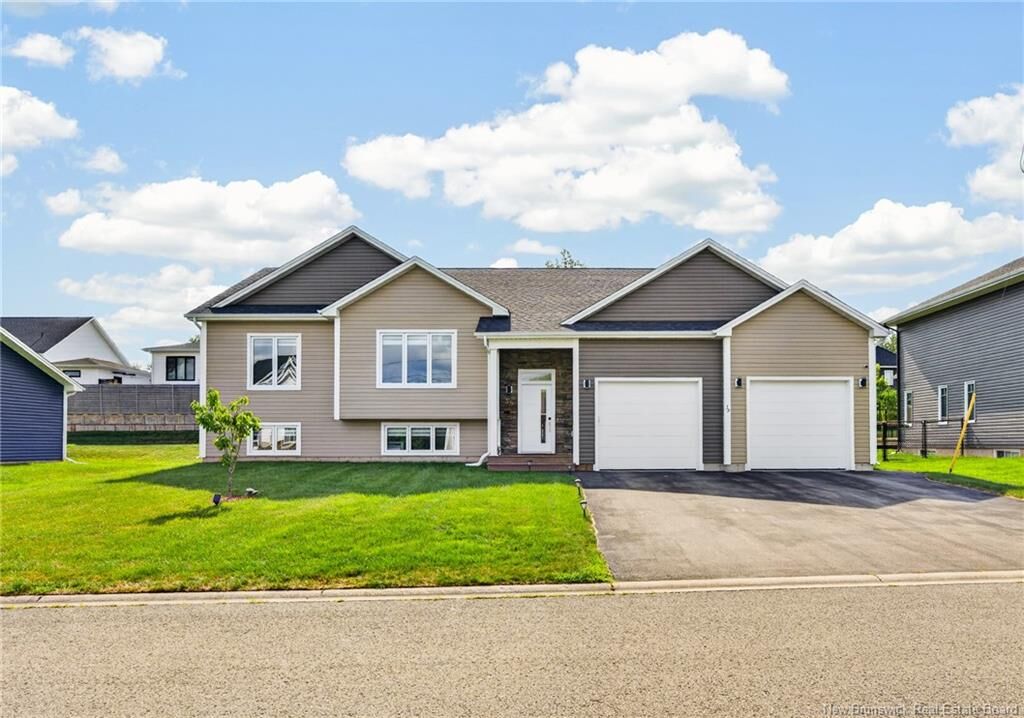 Property Photo:  39 Donat Crescent  NB E1A 9L5 