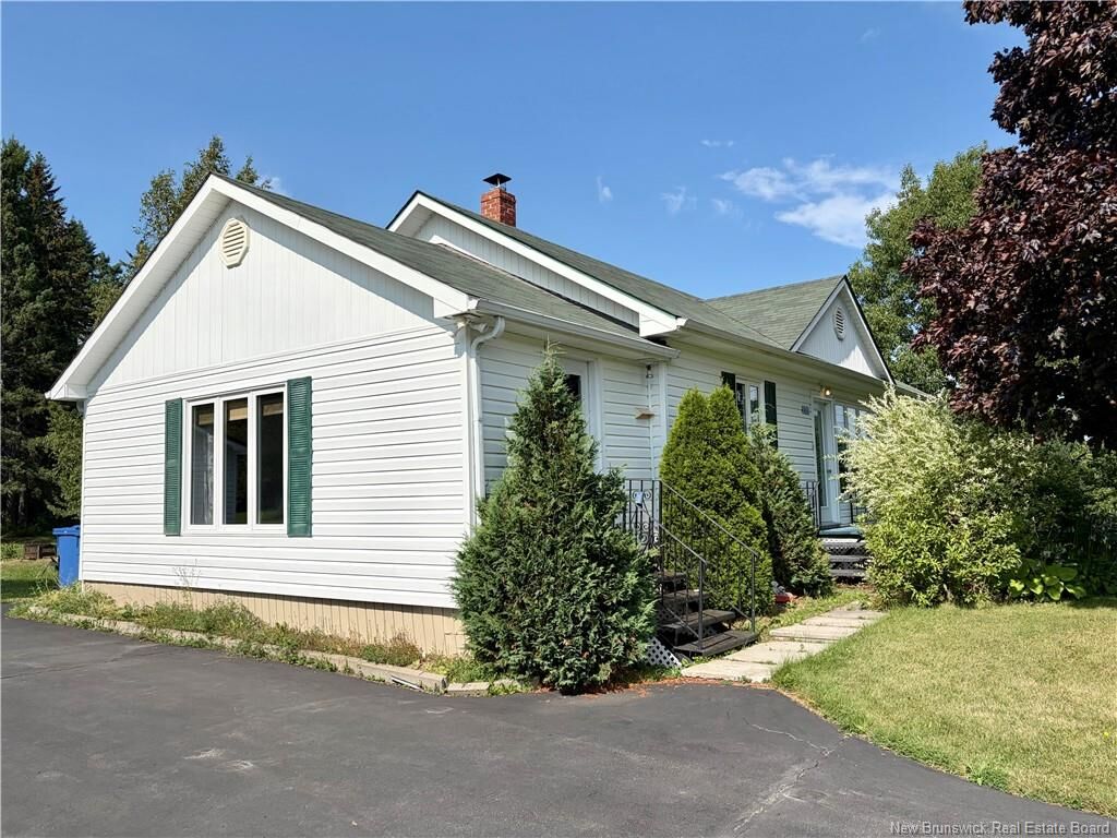 Property Photo:  235 Ave Des Pionniers  NB E8E 1B1 