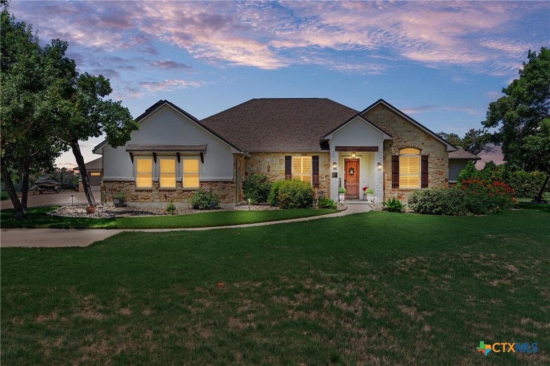 Property Photo:  152 Whitney Woods Circle  TX 78633 