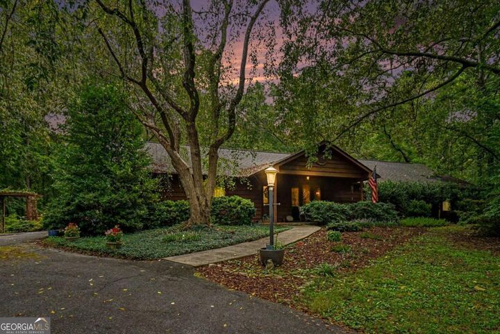 Property Photo:  25 Woodall Rd SE  GA 30184 
