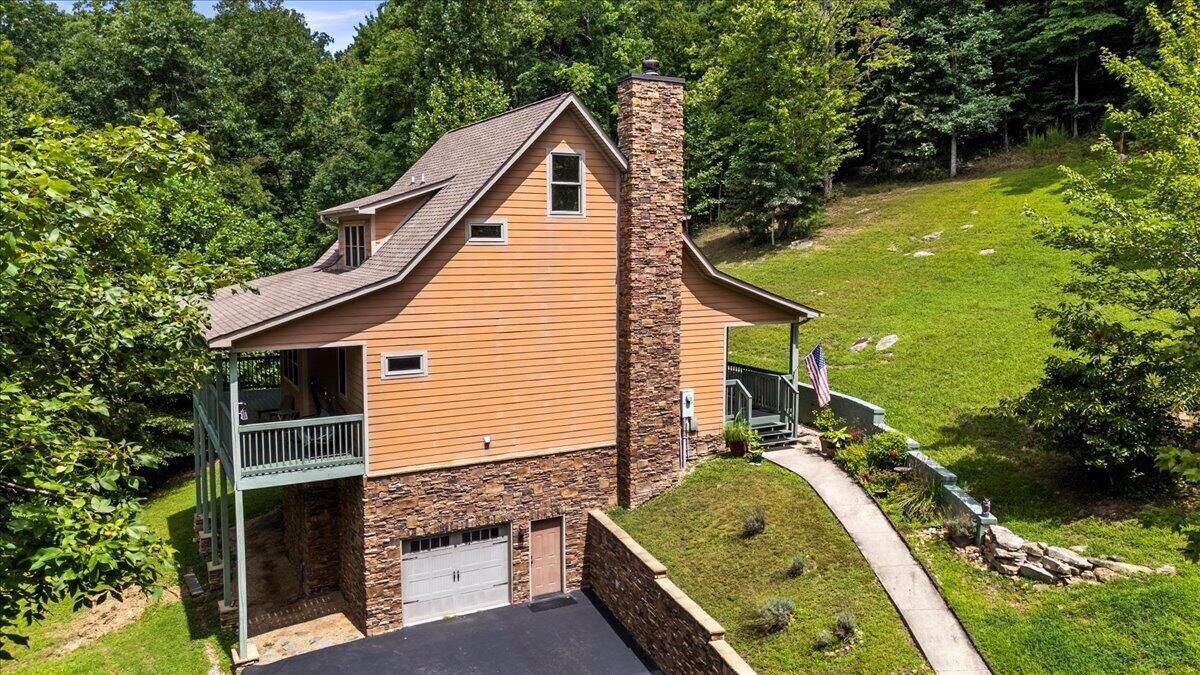 Property Photo: 678 Deep Woods Drive TN 37327