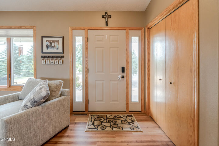 Property Photo:  7260 Russell Road  ND 58503 