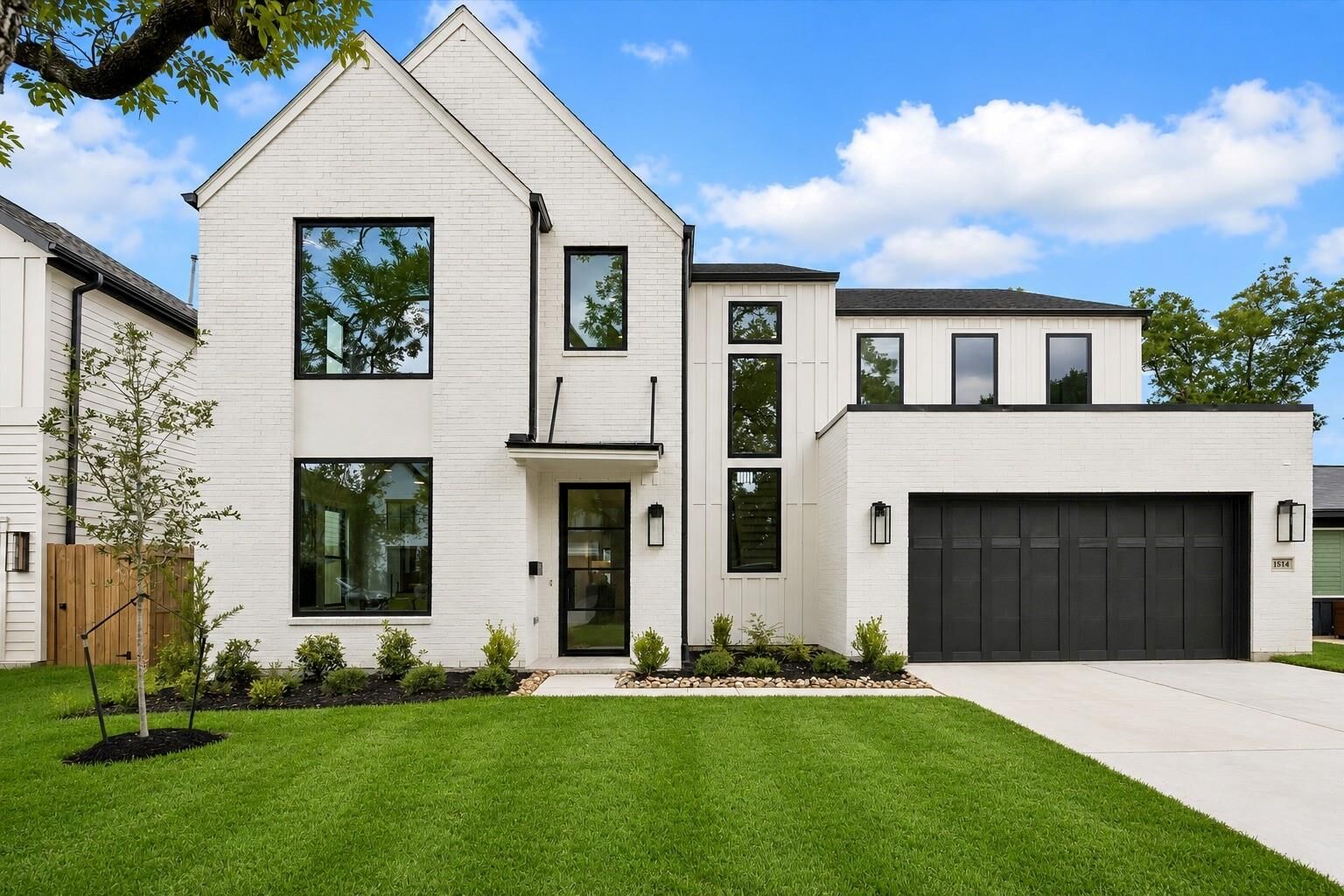 Property Photo: 1514 Gardenia Drive TX 77018