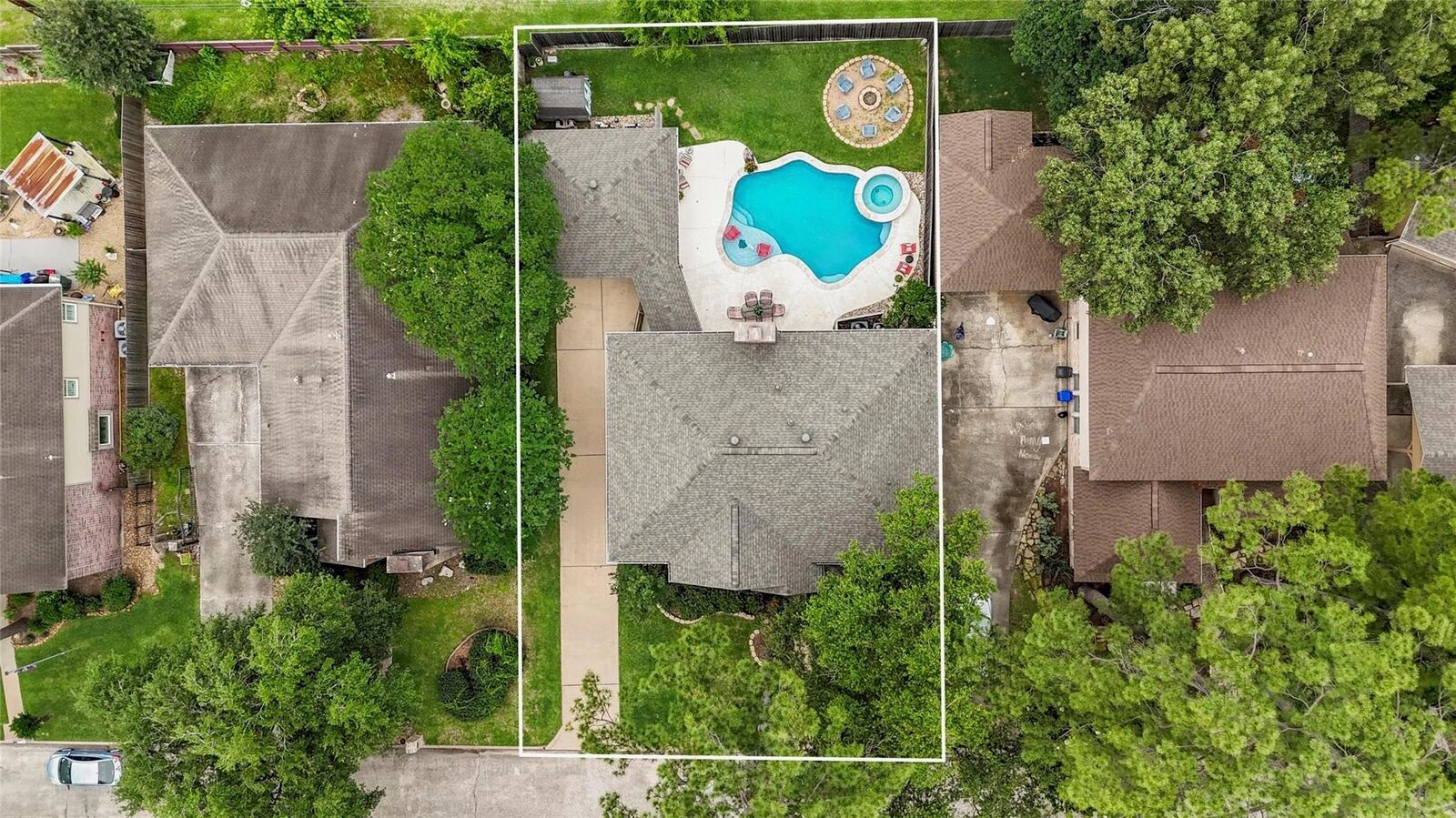 Property Photo:  6614 Seinfeld Court  TX 77069 