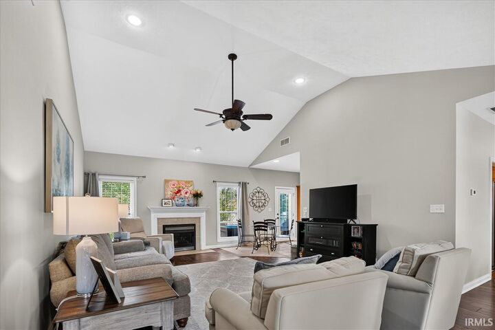 Property Photo:  6041 Delk Drive  IN 47711 