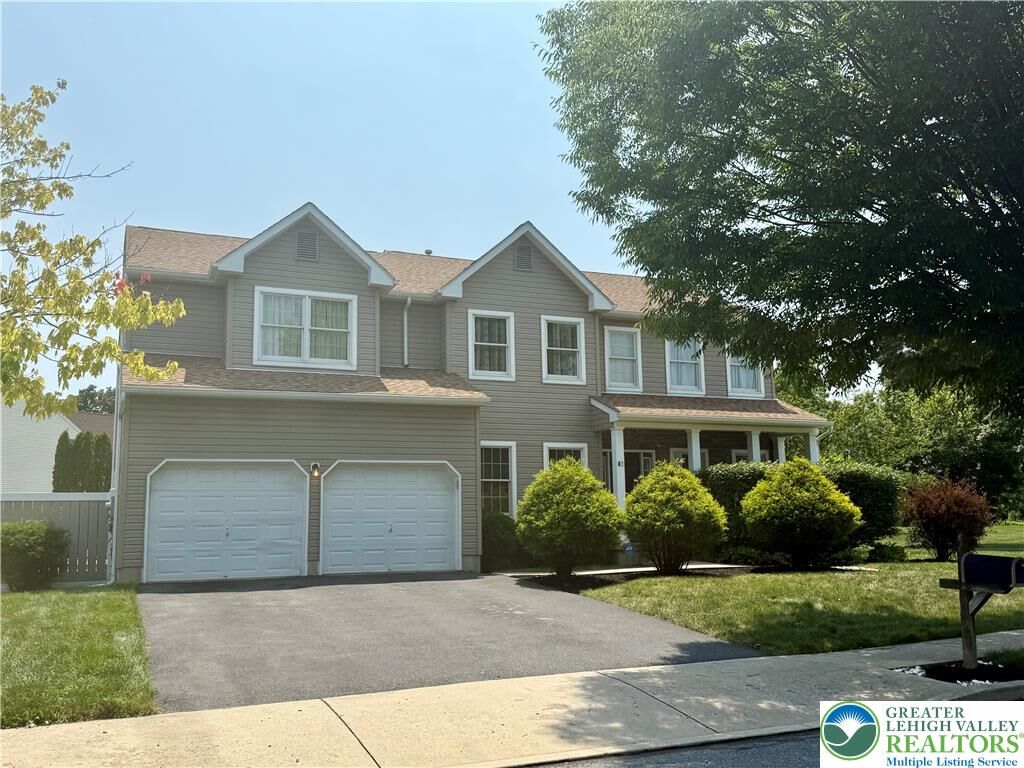 Property Photo:  42 Mill Brook Court  PA 18045 