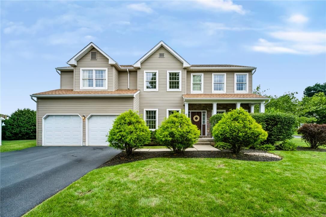 Property Photo:  42 Mill Brook Court  PA 18045 