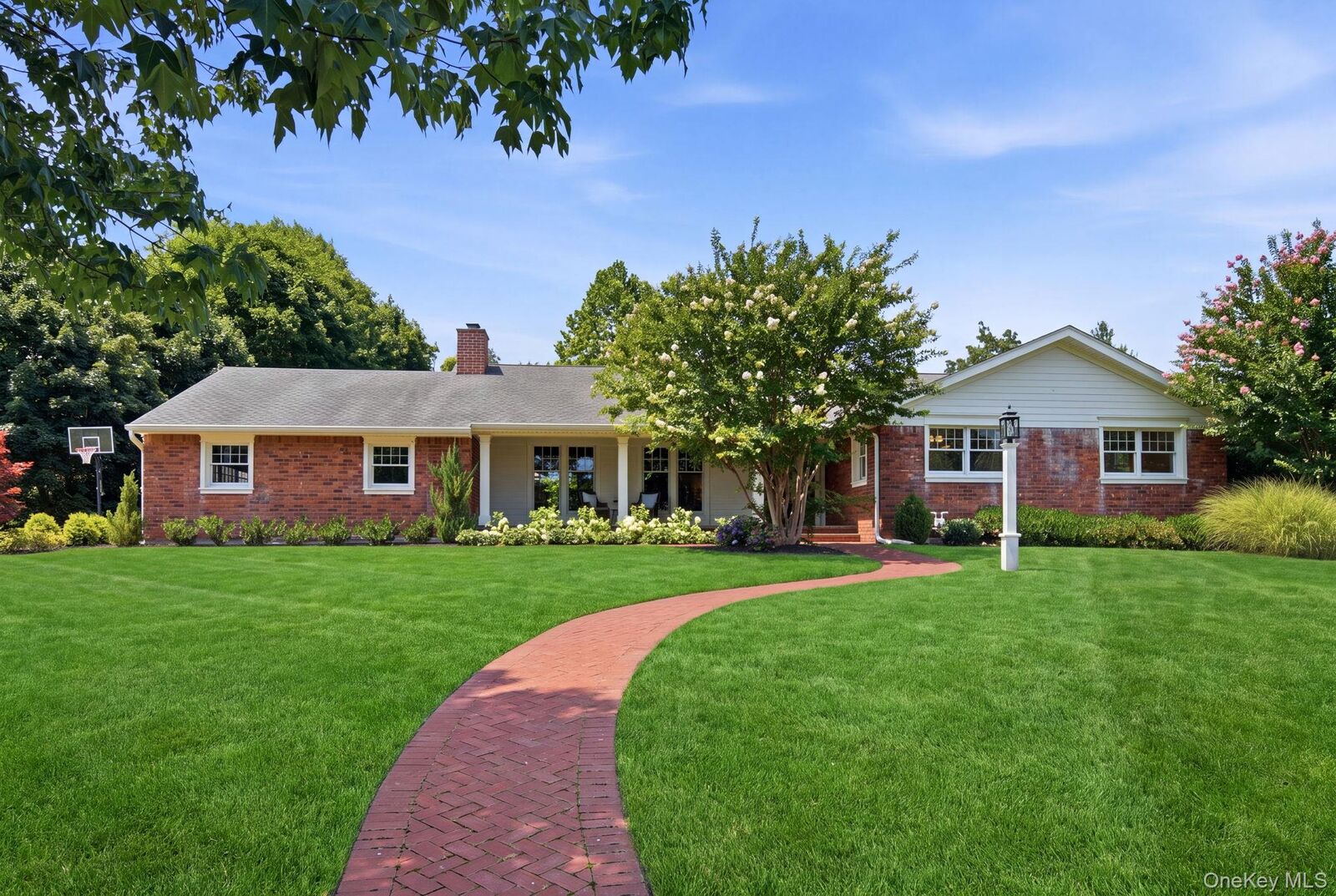 Property Photo:  23 Renwick Avenue  NY 11743 