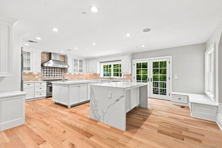 Property Photo:  38 Lincoln Avenue  NY 10573 