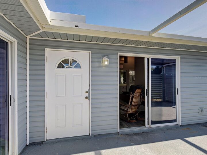 Property Photo:  3300 Loveland Boulevard 3004  FL 33980 