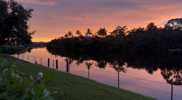 Property Photo: 2126 Riverbluff Parkway V323 FL 34231