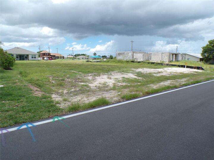 Property Photo: 420 Diplomat Parkway E FL 33909