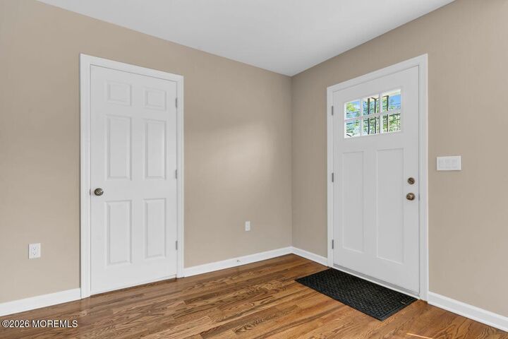 Property Photo:  18 Maple Avenue  NJ 07724 