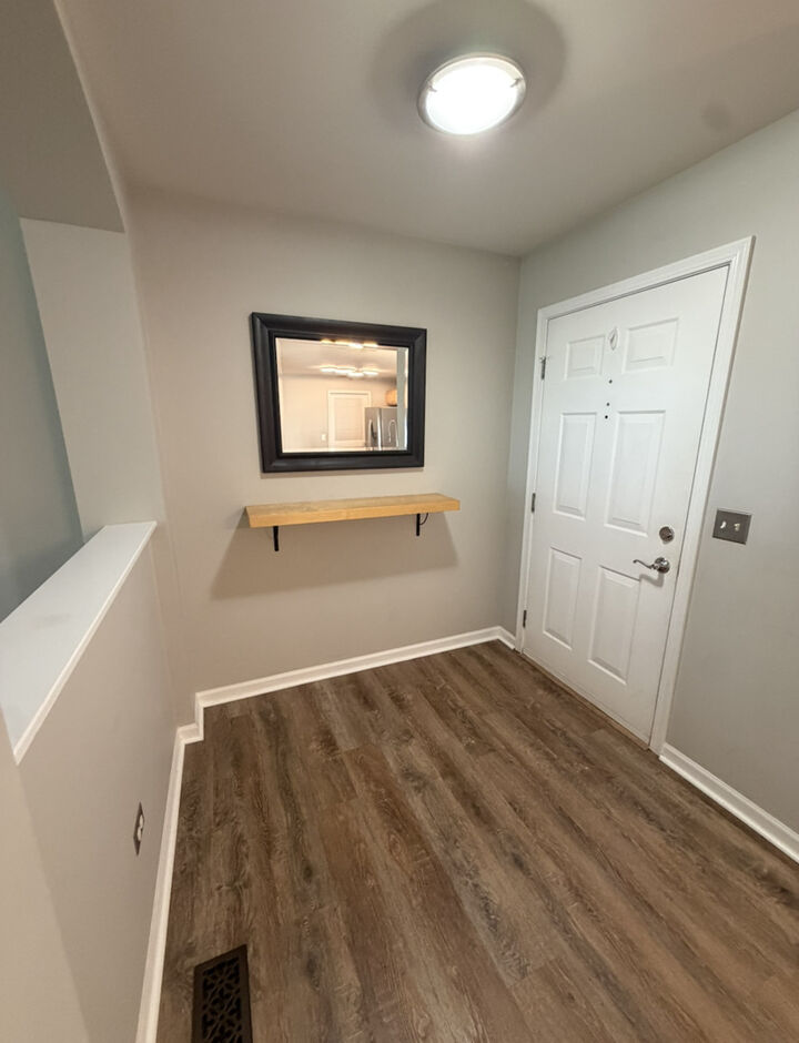 Property Photo:  2204 Scott Lane 2204  IL 60502 