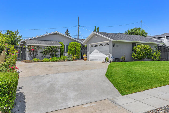 Property Photo: 1305 Valley View Avenue CA 91107
