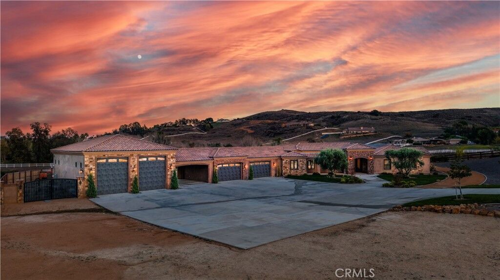 Property Photo: 39760 Amber Court CA 92562