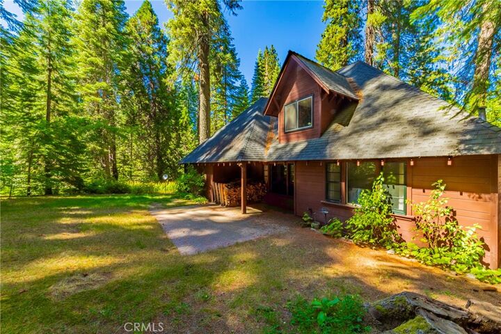 Property Photo: 1173 Railroad Lane CA 93623