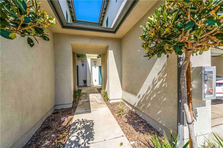 Property Photo:  2330 S Via Esplanade 22  CA 91762 