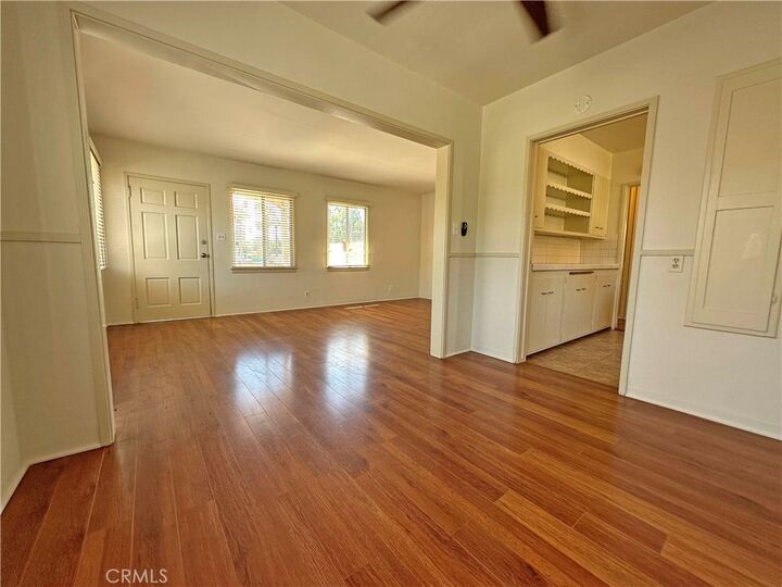 Property Photo:  1609 E Chevy Chase Drive 1611  CA 91206 