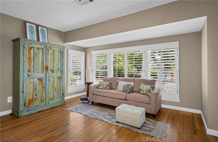 Property Photo:  812 Serpentine  CA 92373 