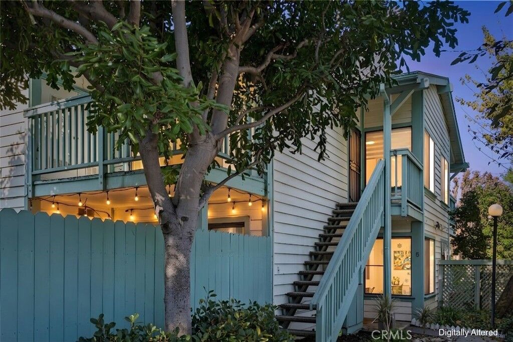Property Photo:  20553 S Vermont Avenue 6  CA 90502 