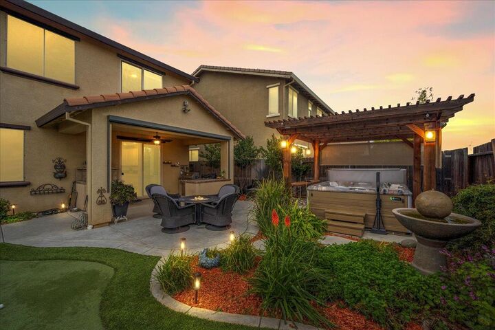Property Photo: 12791 Evanston Way CA 95742