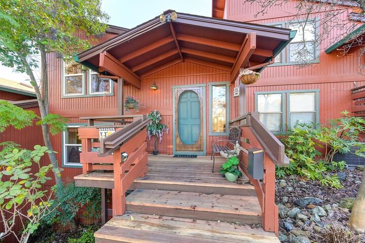 Property Photo:  197 Blackberry Court 10  CA 95603 