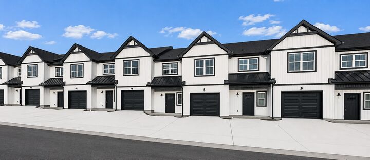 Property Photo:  166 Sango Dr Bldg 6 52  TN 37043 