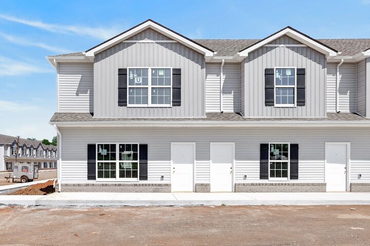 Property Photo: 299 Summitcrest Drive M1& M8 TN 37040