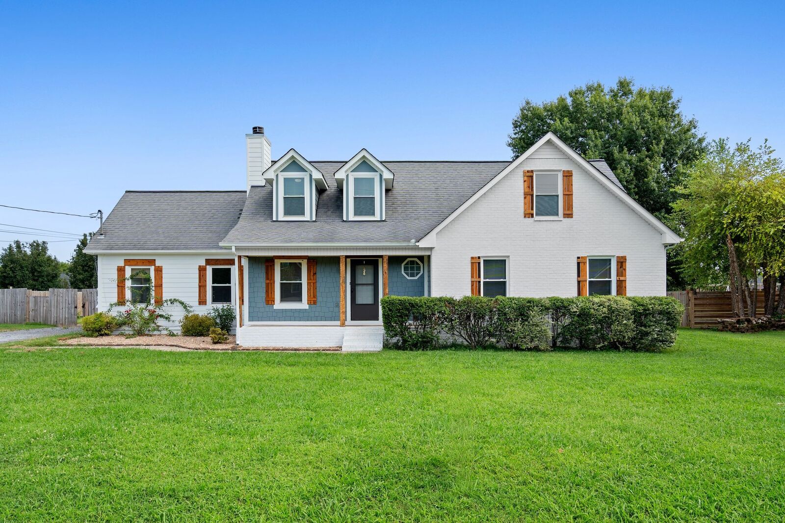 Property Photo: 126 Fall Creek Dr TN 37129