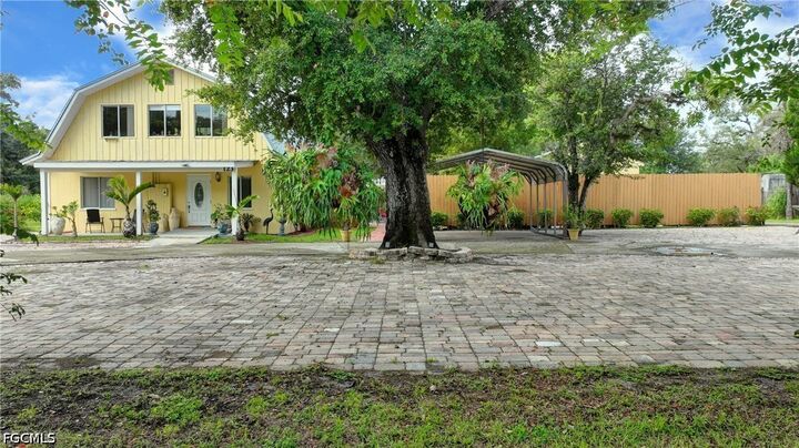 Property Photo: 123 Riverbend Drive FL 33935