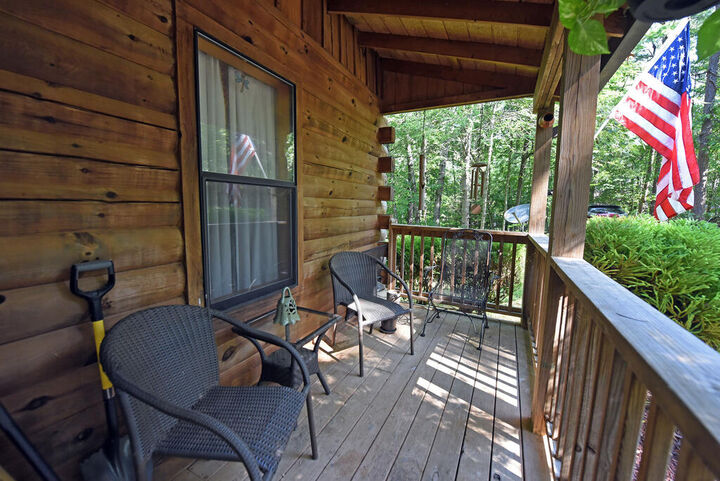 Property Photo:  566 Sharewood Forest  GA 30560 