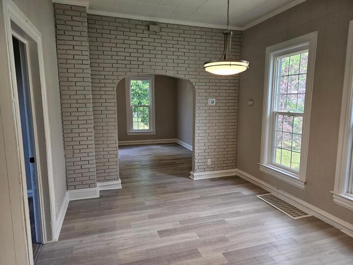 Property Photo:  906 Russell Street  MN 55106 