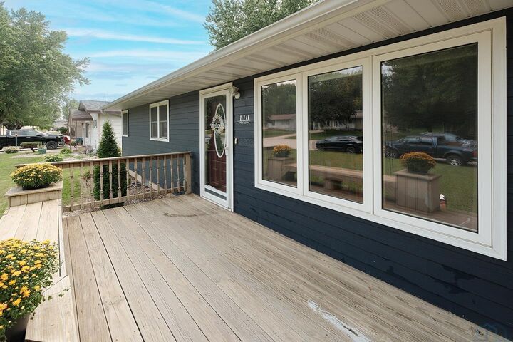 Property Photo: 110 Louisiana Ave SW IA 51041