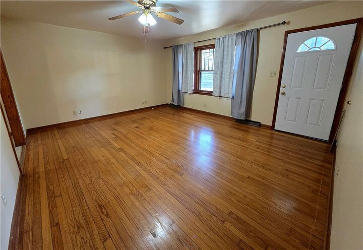 Property Photo: 705 Beverly Drive AR 72601