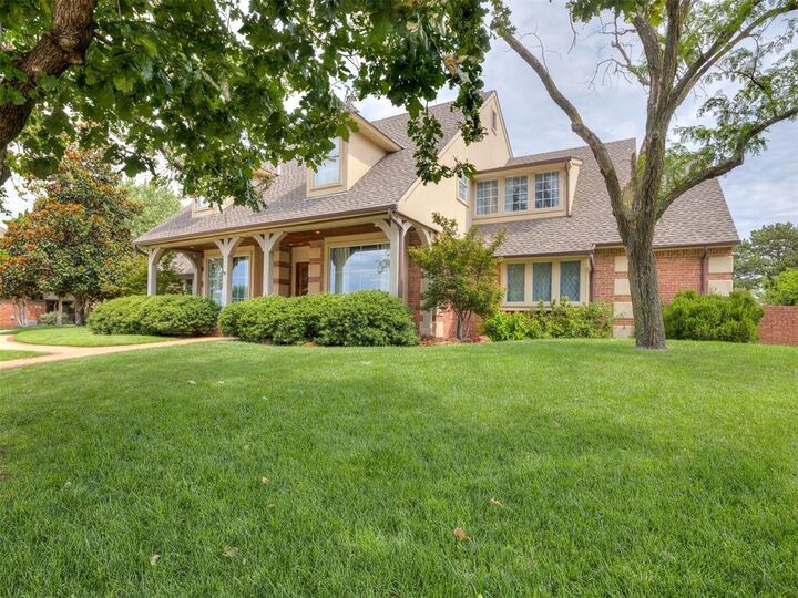 Property Photo:  5812 Country Club Drive  OK 73025 