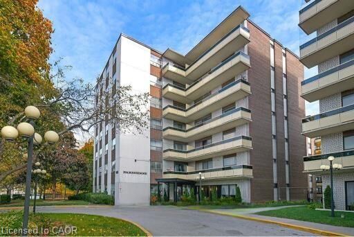 921 Midland Avenue 306 — photo 1
