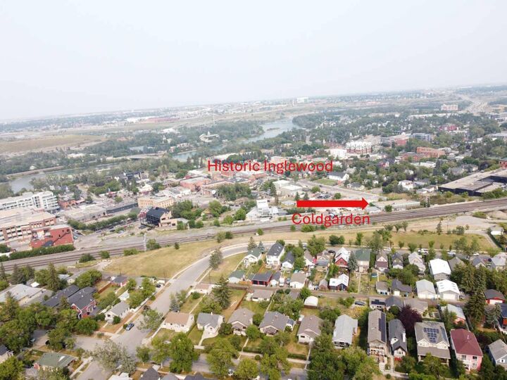 Property Photo:  1117 8 Street SE  AB T2G 2Z6 