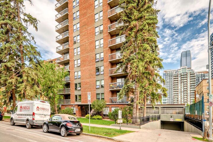 Property Photo: 540 14 Avenue SW 420 AB T2R 0M6
