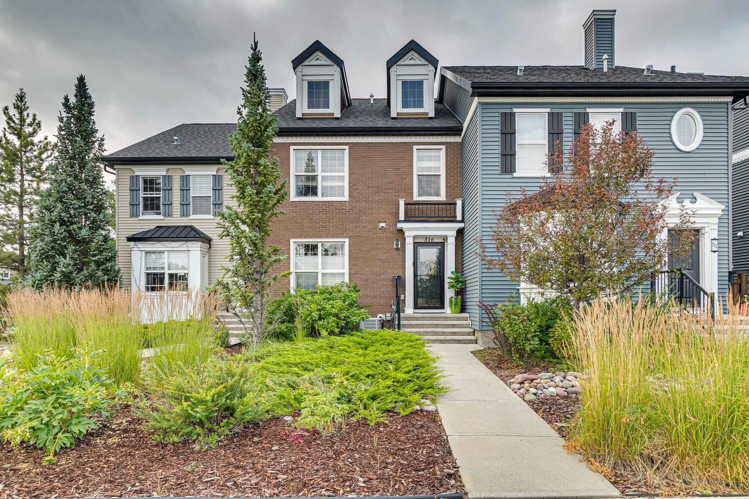 Property Photo: 316 Chaparral Valley Square SE AB T2X 0T5