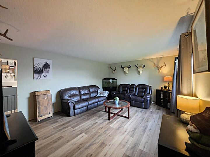 Property Photo: 1017 12 Avenue AB T9W 1E8