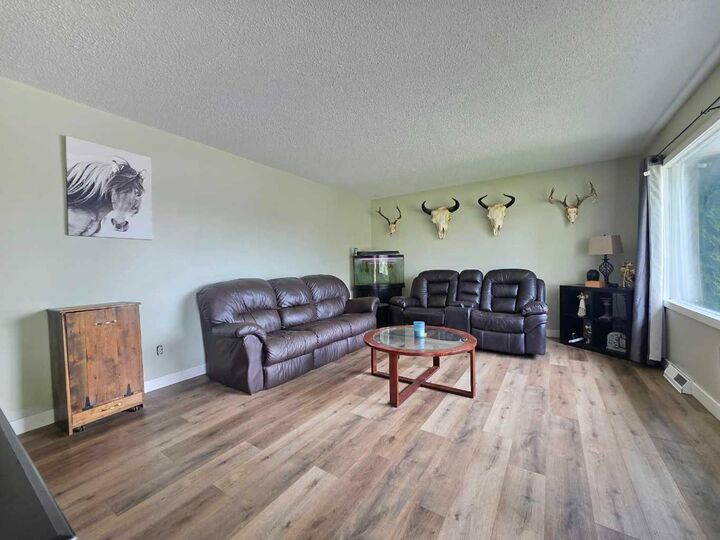 Photo de la propriété: 1017 12 Avenue AB T9W 1E8