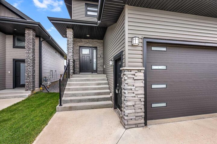 Property Photo:  6015 17 Street  AB T9V 3S4 