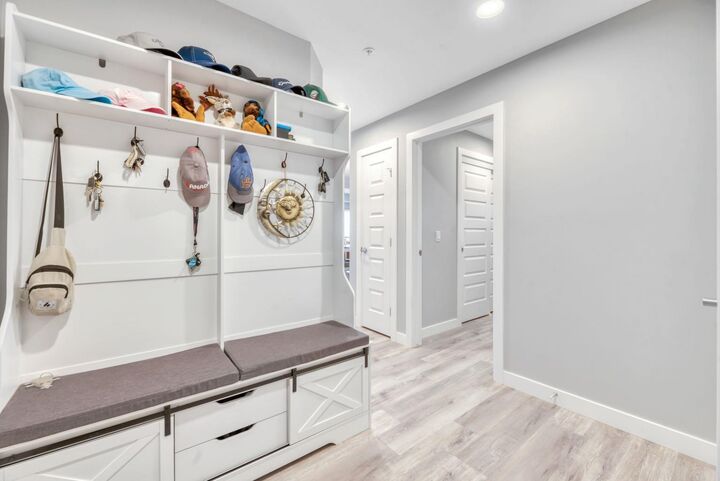 Property Photo: 404 1 Avenue SE 407 AB T0L 0H0