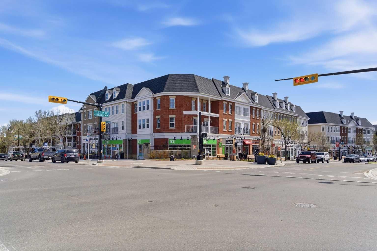 Property Photo:  2233 34 Avenue SW 219  AB T2T 6N2 